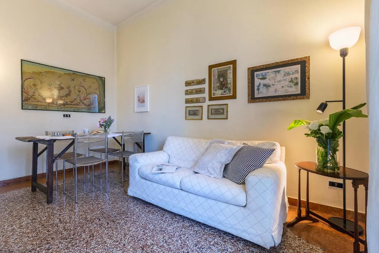 Saffi Huge Apartment A Pochi Passi Dall'Ospedale Bologna